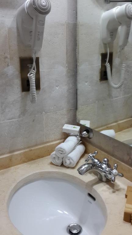 Hotel Assaha Ghobeiry 4*